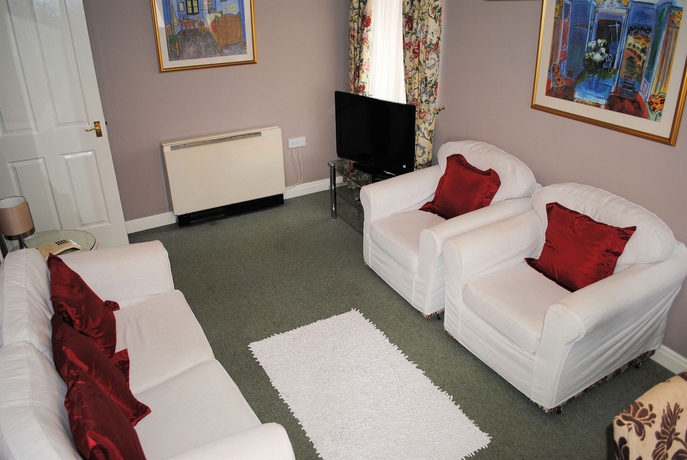 Imagen de los interiores del Aparthotel Edinburgh. Foto 14