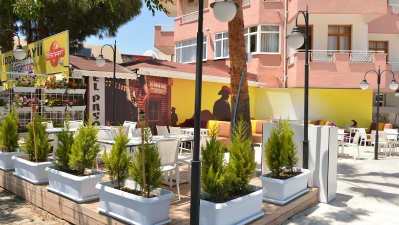 Imagen de los exteriores del Aparthotel El Paso Hotel. Foto 12