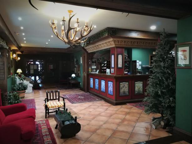 Imagen de los interiores del Aparthotel El Refugio De Aran Vielha. Foto 7