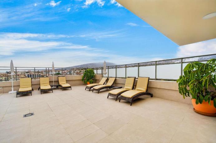 Imagen de los interiores del Aparthotel Elisium Resort & Apartamentos. Foto 9