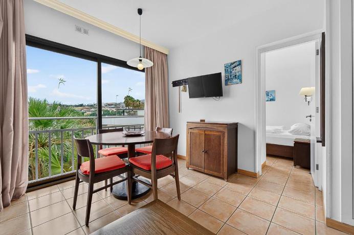 Imagen de la habitación del Aparthotel Elisium Resort & Apartamentos. Foto 6