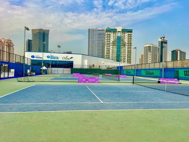 Imagen de los exteriores del Aparthotel Emirates Sports. Foto 18