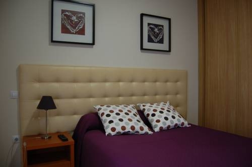 Imagen de la habitación del Aparthotel Encasa. Foto 15