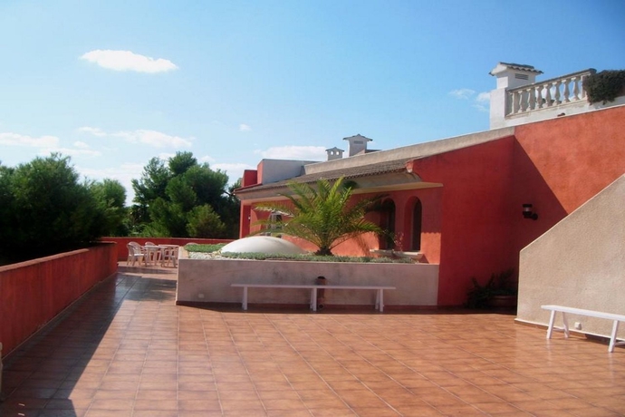 Imagen general del Aparthotel Es Baulo Petit Hotel. Foto 11