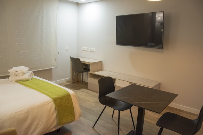 Imagen de la habitación del Aparthotel Essenzia de Castilla. Foto 9