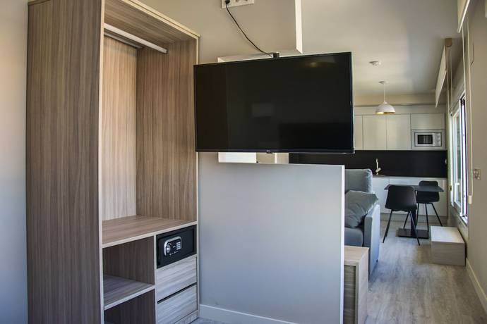Imagen de la habitación del Aparthotel Essenzia de Castilla. Foto 10