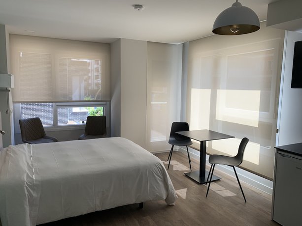 Imagen de la habitación del Aparthotel Essenzia de Castilla. Foto 11