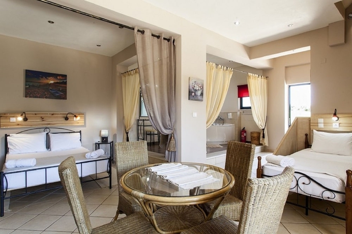 Imagen de la habitación del Aparthotel Estate Kares. Foto 2