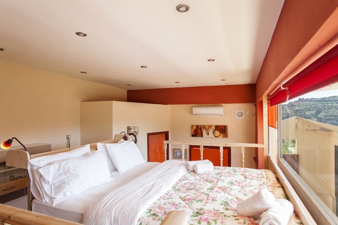 Imagen de la habitación del Aparthotel Estate Kares. Foto 15