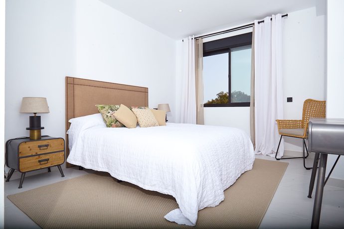 Imagen de la habitación del Aparthotel Estepona Holiday Hills. Foto 2