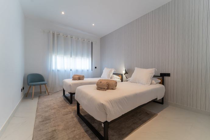 Imagen de la habitación del Aparthotel Estepona Holiday Hills. Foto 7