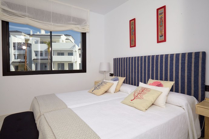 Imagen de la habitación del Aparthotel Estepona Holiday Hills. Foto 12
