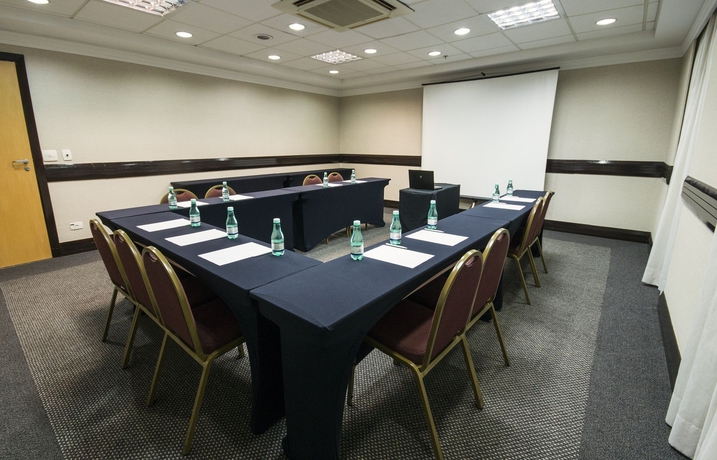 Imagen de los interiores del Aparthotel Esuites Sorocaba By Atlantica. Foto 15