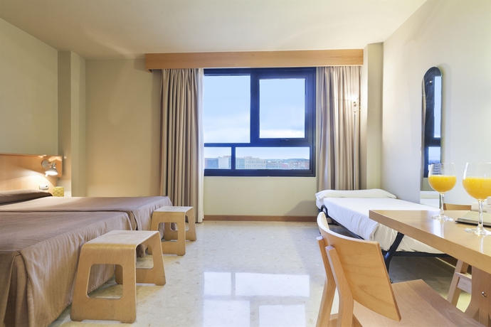 Imagen de la habitación del Aparthotel Exe Campus San Mam&eacute;s. Foto 4