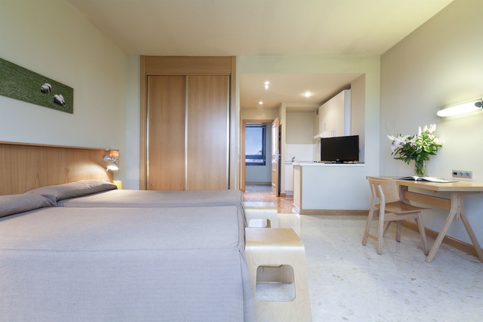 Imagen de la habitación del Aparthotel Exe Campus San Mam&eacute;s. Foto 10
