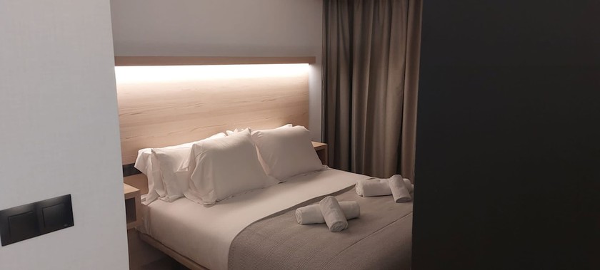 Imagen de la habitación del Aparthotel Feelathome Ventas Suites. Foto 6