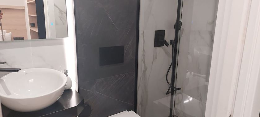 Imagen de la habitación del Aparthotel Feelathome Ventas Suites. Foto 7