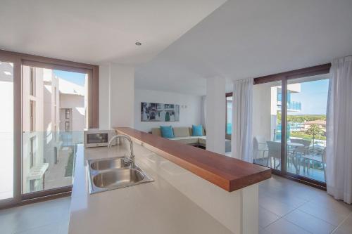 Imagen de la habitación del Aparthotel Ferrer Skyline. Foto 4