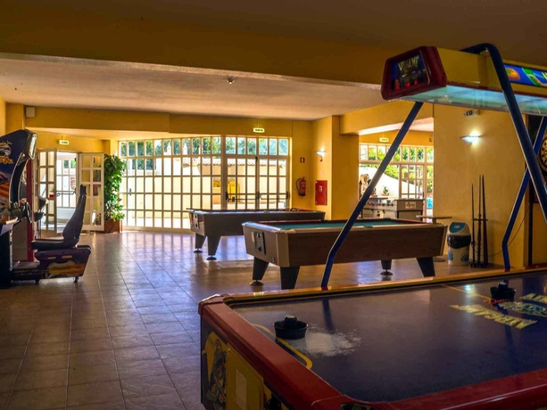 Imagen de los interiores del Aparthotel Flor Da Rocha. Foto 13