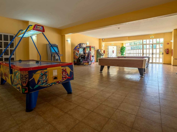 Imagen de los interiores del Aparthotel Flor Da Rocha. Foto 15
