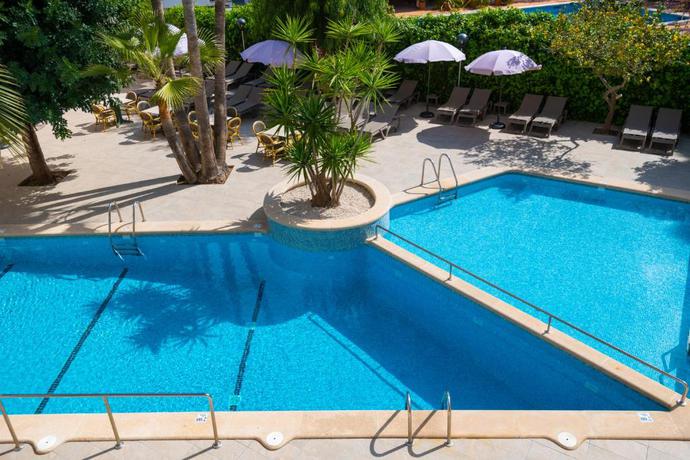 Imagen de la piscina del Aparthotel Flor Los Almendros. Foto 6
