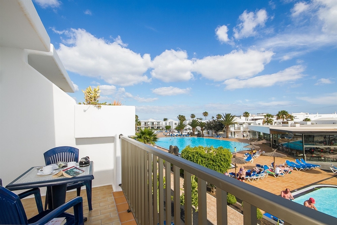 Imagen de la habitación del Aparthotel Floresta, Puerto del Carmen. Foto 7