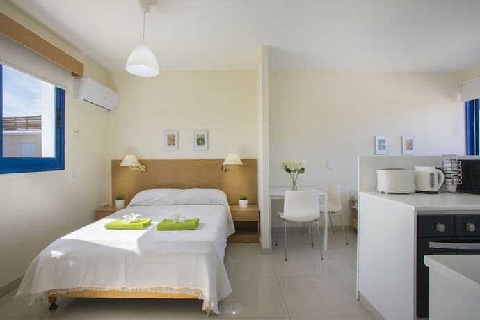 Imagen general del Aparthotel Flouressia Gardens. Foto 3