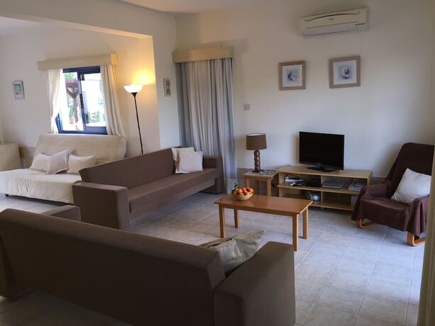 Imagen de la habitación del Aparthotel Flouressia Gardens. Foto 19