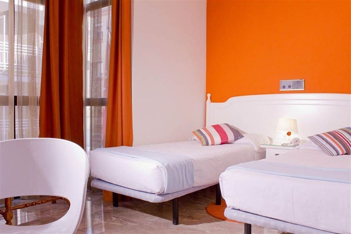 Imagen de la habitación del Aparthotel G3 Gale&oacute;n. Foto 4