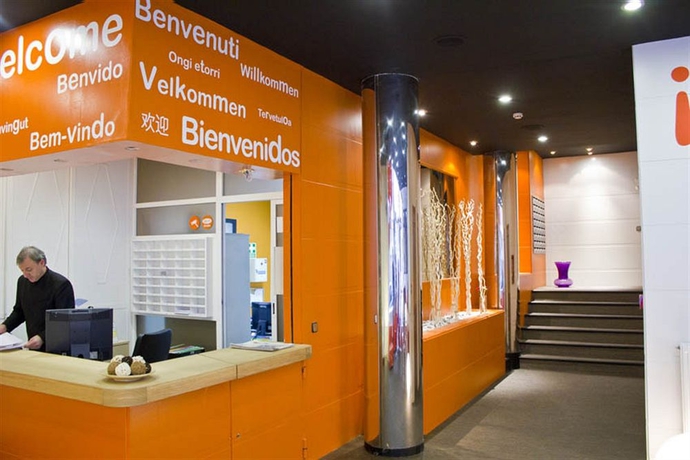 Imagen de los interiores del Aparthotel G3 Gale&oacute;n. Foto 10