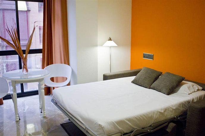 Imagen de la habitación del Aparthotel G3 Gale&oacute;n. Foto 5