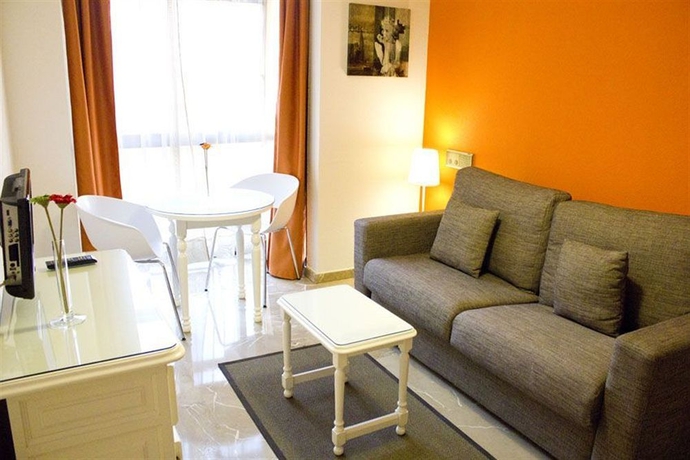 Imagen de los interiores del Aparthotel G3 Gale&oacute;n. Foto 14