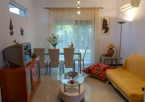 Imagen de la habitación del Aparthotel GOJI Vegan. Foto 1