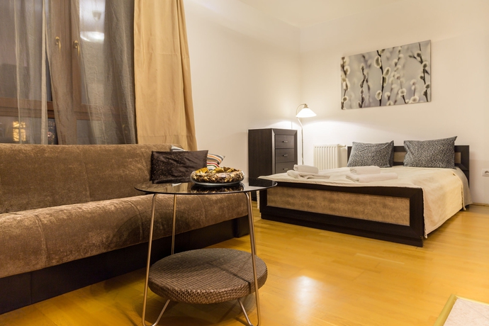 Imagen de los interiores del Aparthotel GOZSDU COURT. Foto 15