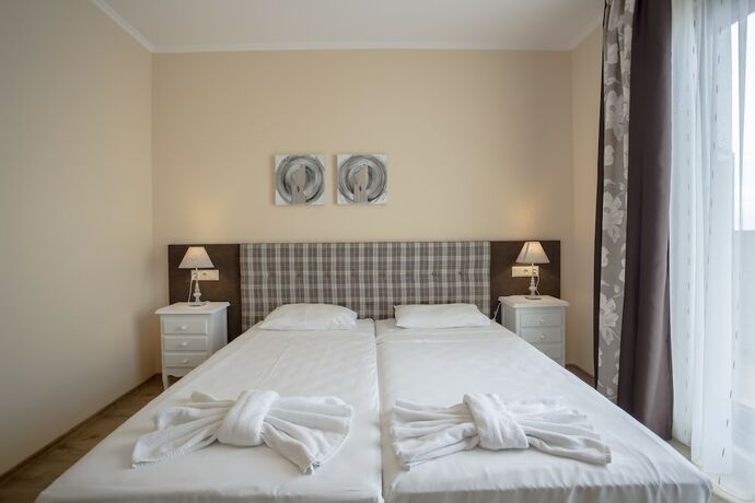 Imagen general del Aparthotel Gardenia Beach Palace. Foto 9