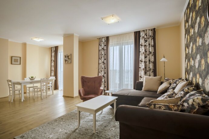 Imagen de la habitación del Aparthotel Gardenia Beach Palace. Foto 18