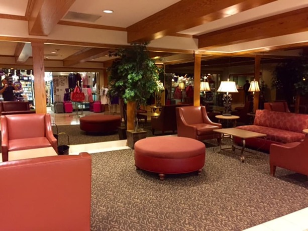 Imagen de los interiores del Aparthotel GetAways at Jockey Club. Foto 14