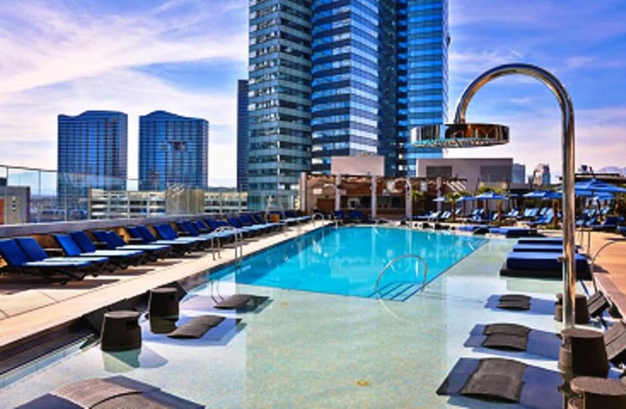 Imagen de la piscina del Aparthotel GetAways at Jockey Club. Foto 18