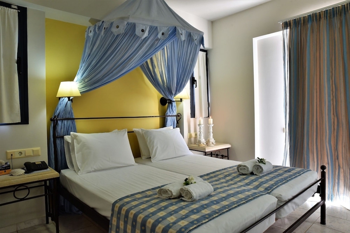 Imagen de la habitación del Aparthotel Golden Bay. Foto 3