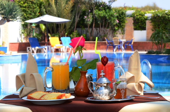 Imagen de la piscina del Aparthotel Golden Beach, Agadir. Foto 12