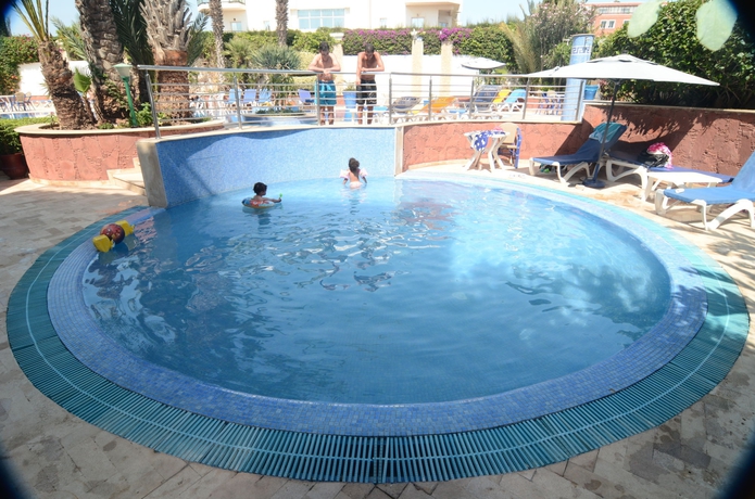 Imagen de la piscina del Aparthotel Golden Beach, Agadir. Foto 16