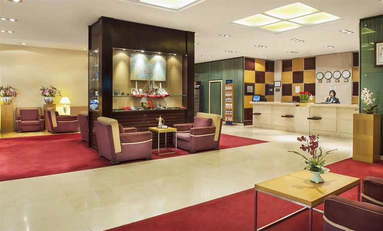 Imagen de los interiores del Aparthotel Golden Tulip Sharjah. Foto 17
