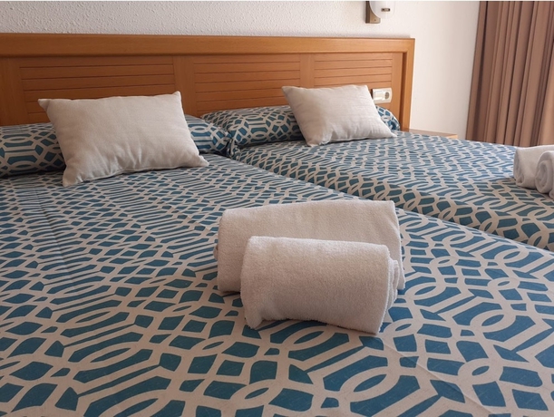 Imagen de la habitación del Aparthotel Golf Beach, Playa de Pals. Foto 2