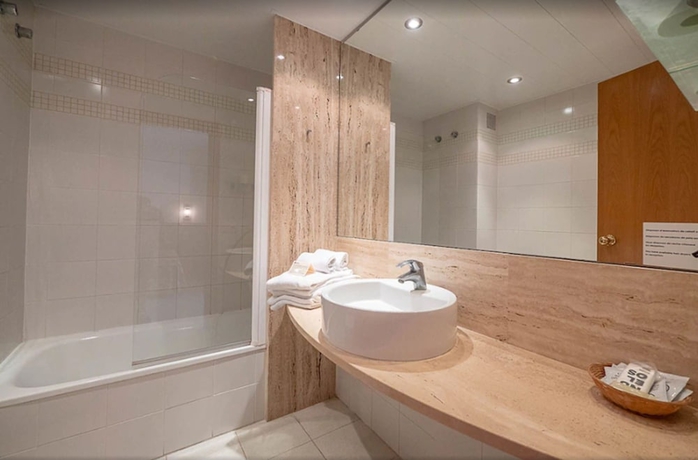 Imagen de la habitación del Aparthotel Golf Beach, Playa de Pals. Foto 9