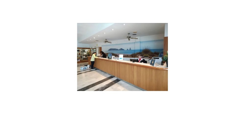Imagen de los interiores del Aparthotel Golf Beach, Playa de Pals. Foto 15