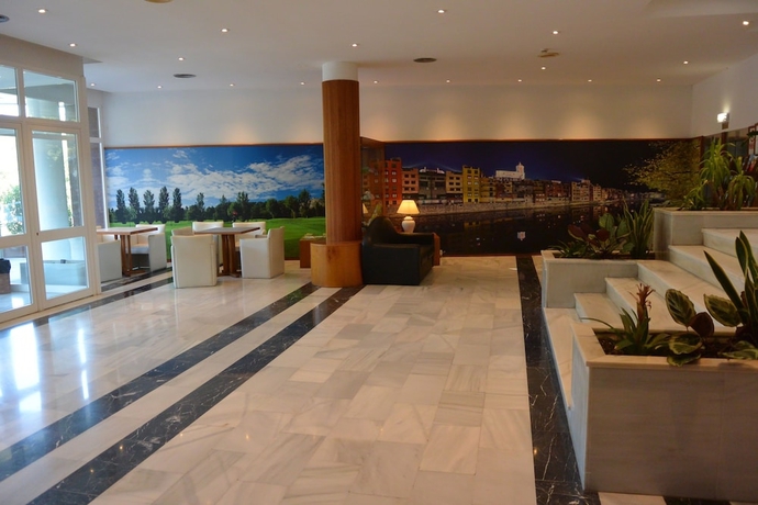Imagen de los interiores del Aparthotel Golf Beach, Playa de Pals. Foto 19