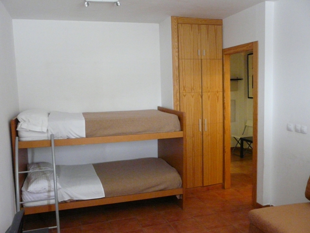 Imagen de la habitación del Aparthotel Gorbea, Sierra Nevada. Foto 4