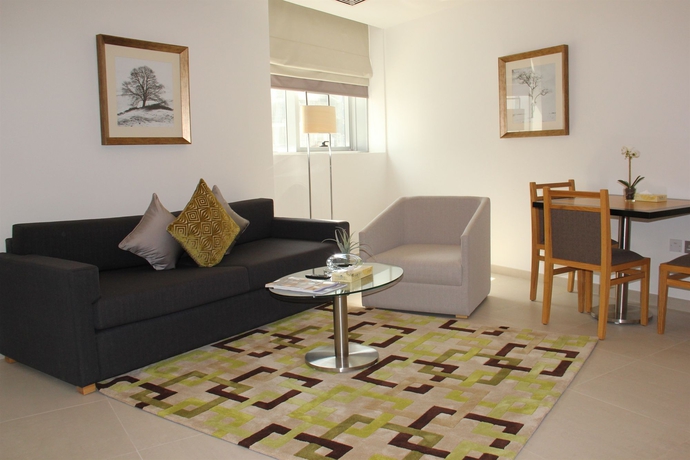 Imagen de los interiores del Aparthotel Grand Heights. Foto 13