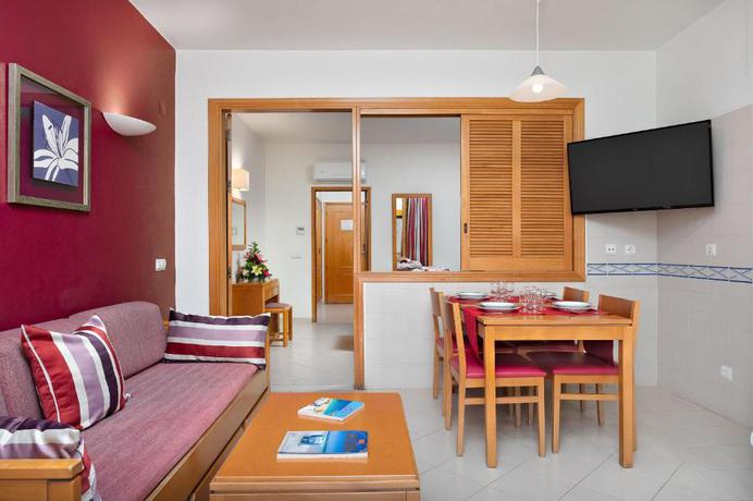 Imagen general del Aparthotel Grand Muthu Forte Da Oura. Foto 10