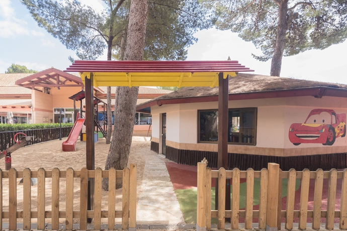 Imagen de los exteriores del Aparthotel Green Garden Aparthotel. Foto 4